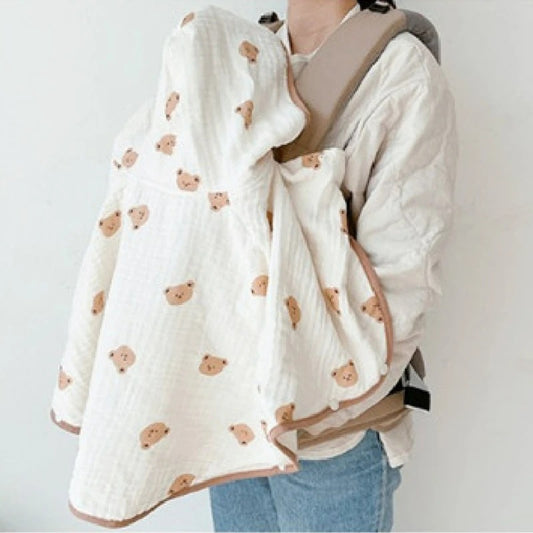 Cape, couverture pour bébé super pratique. Idéal pour les promenades en porte bebe. Idéal pour le voyage thème ours