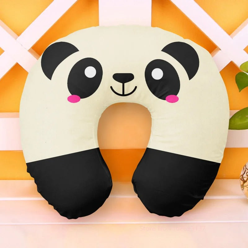 Coussin tour de cou Ă  motif pour enfant 
 voyageur thĂšme panda