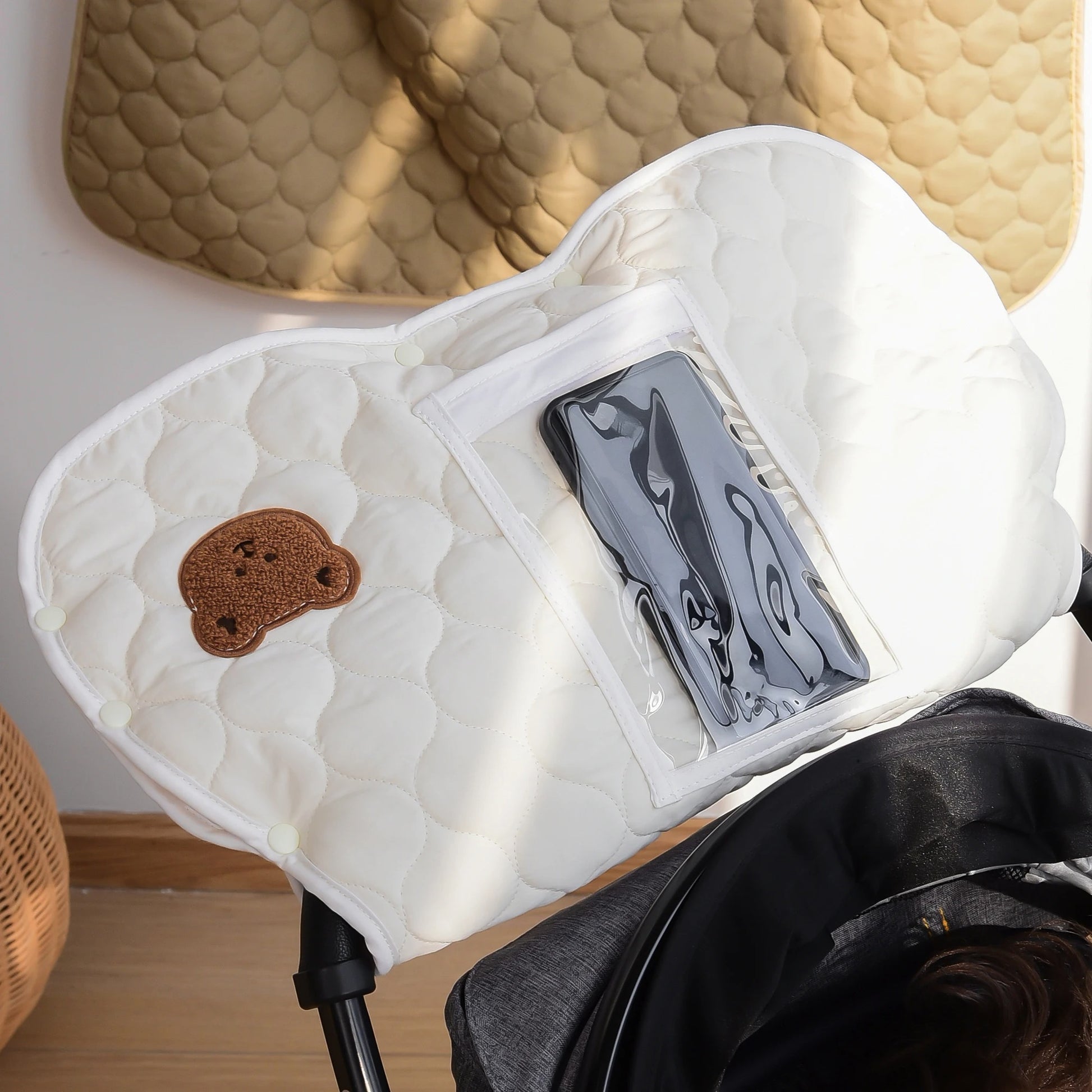 Gant poussette avec fenĂȘtre tactile pour smartphone couleur blanc