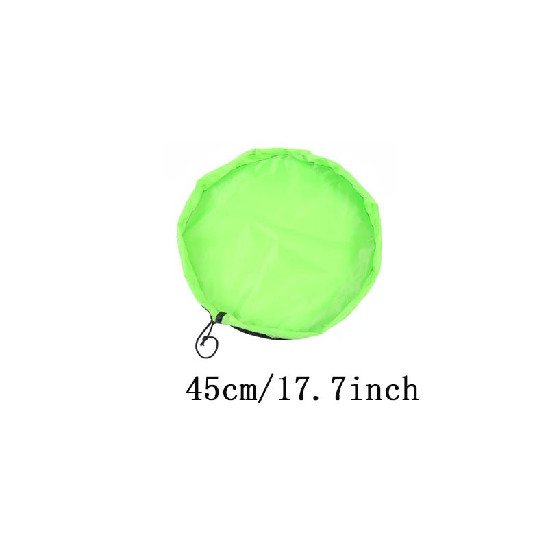 Sac à jouets de plus petite capacité  mais tout aussi pliable et pratique. Tapis de jeu 2 en 1 de couleur vert clair