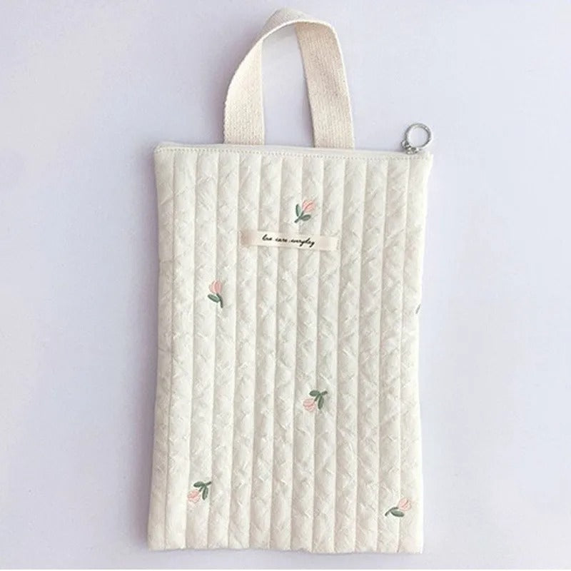 Sac à couches nomade en gaze de coton pour bébé baroudeur thÚme tulipes