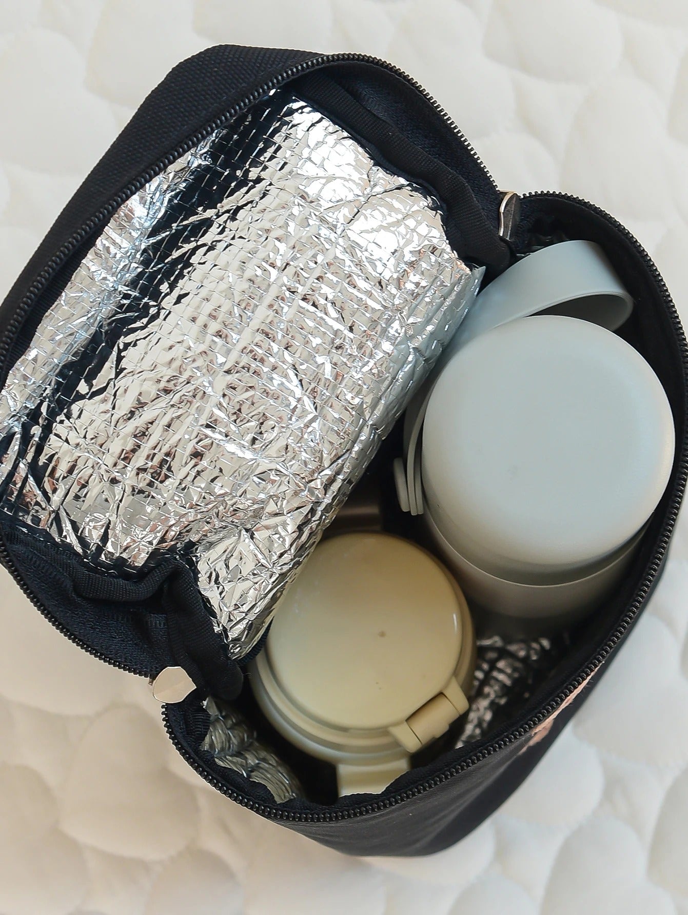 Pochette thermique biberon pour voyages et sorties