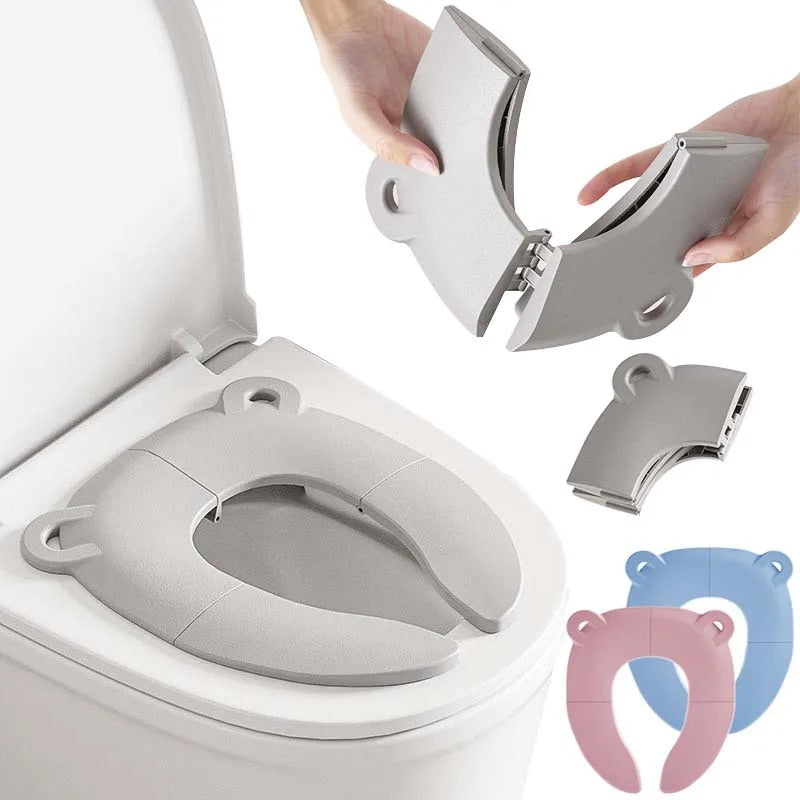 Siège de pot pliable pour bébé installé à l'extérieur