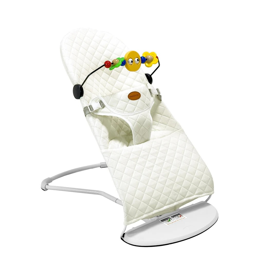 Transat de voyage pliable et pratique pour bébé de couleur blanc