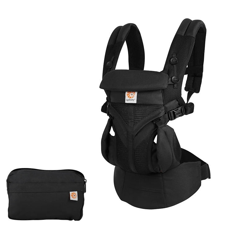 Porte-bébé Breathe Baby Bag plié et rangé dans sa housse de transport couleur noir