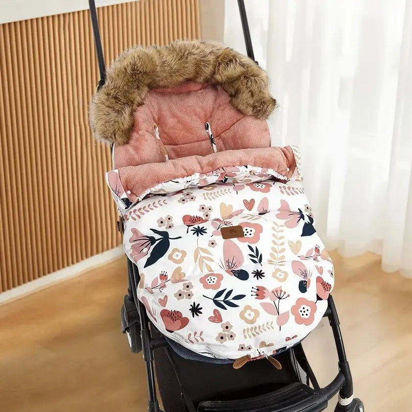 Chancelière confortable et coupe-vent  pour bébé
