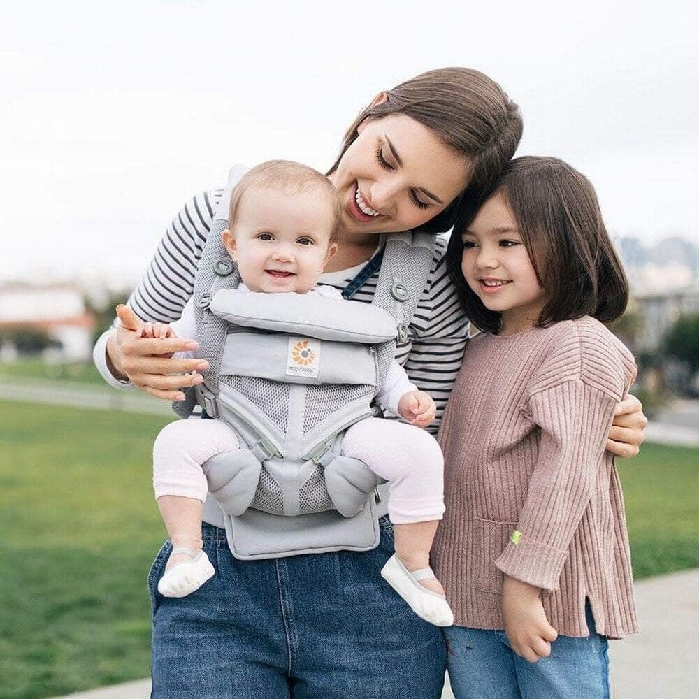 Porte Bébé - BreathBabyBag™ - Gris - Mon bébé baroudeur